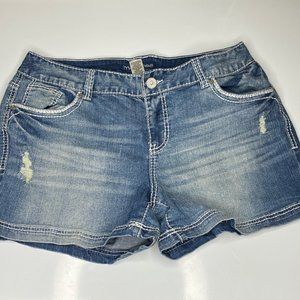 Maurices Plus Mid-Rise Medium Wash Shorts Sz18 EUC